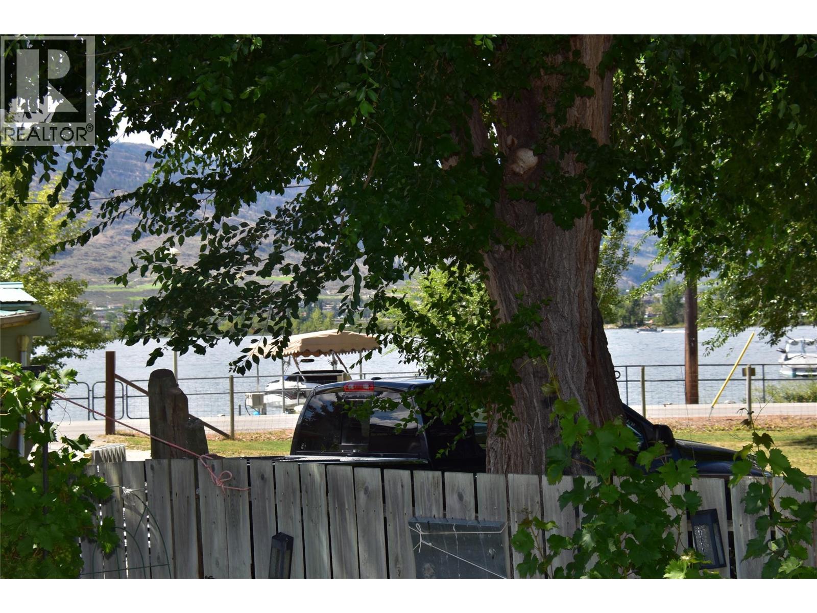 #17 2615 Lakeshore Drive - 28