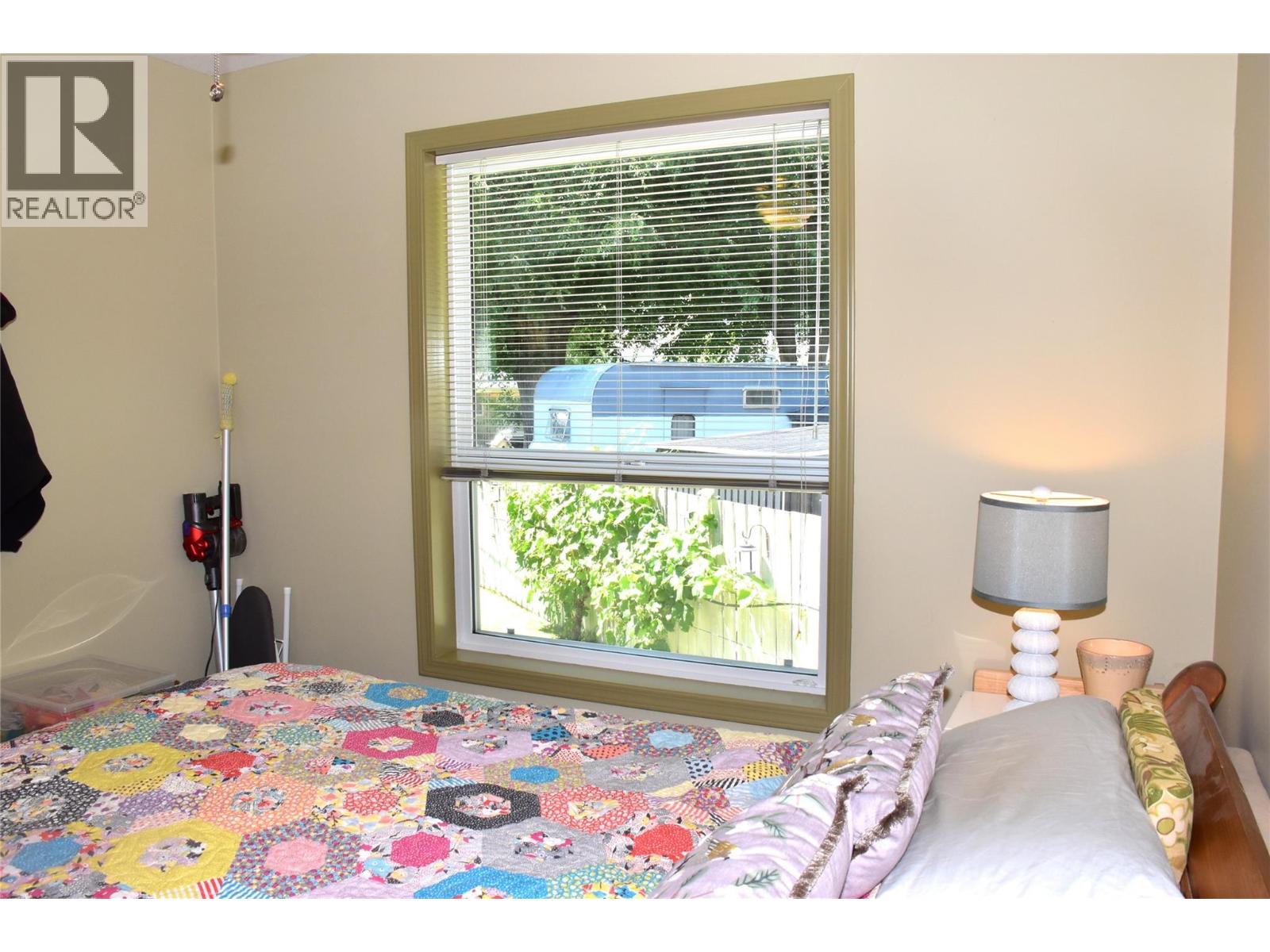 #17 2615 Lakeshore Drive - 15