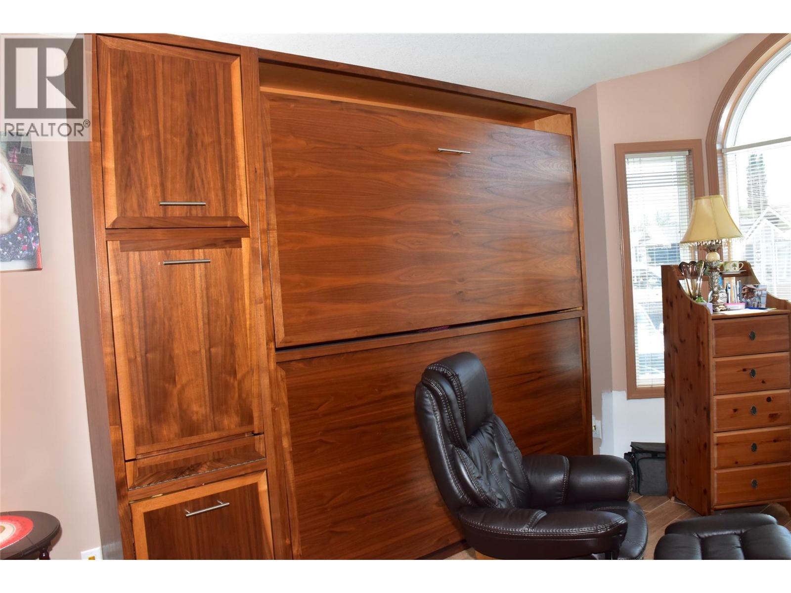 #17 2615 Lakeshore Drive - 9