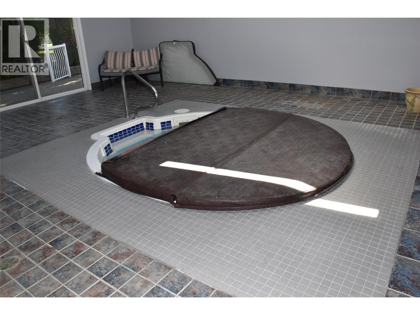 #17 2615 Lakeshore Drive - 48