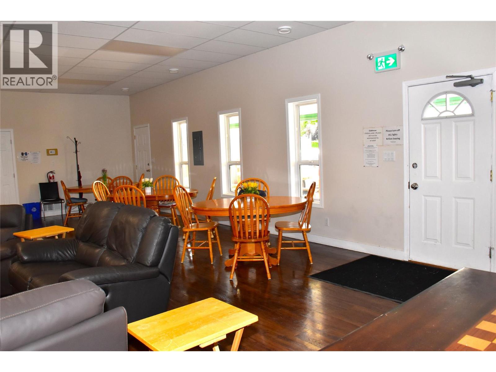 #17 2615 Lakeshore Drive - 35