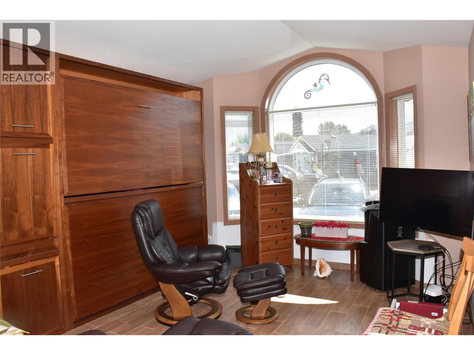 #17 2615 Lakeshore Drive - 12