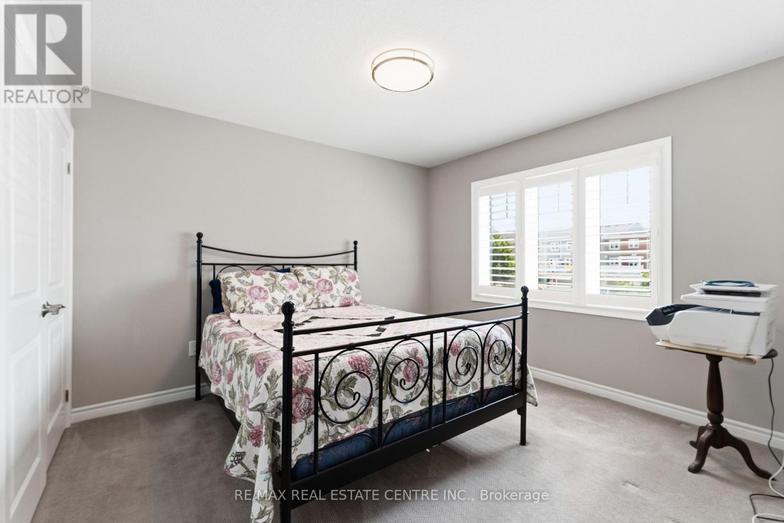 #33 22 SPRING CREEK DRIVE - 25
