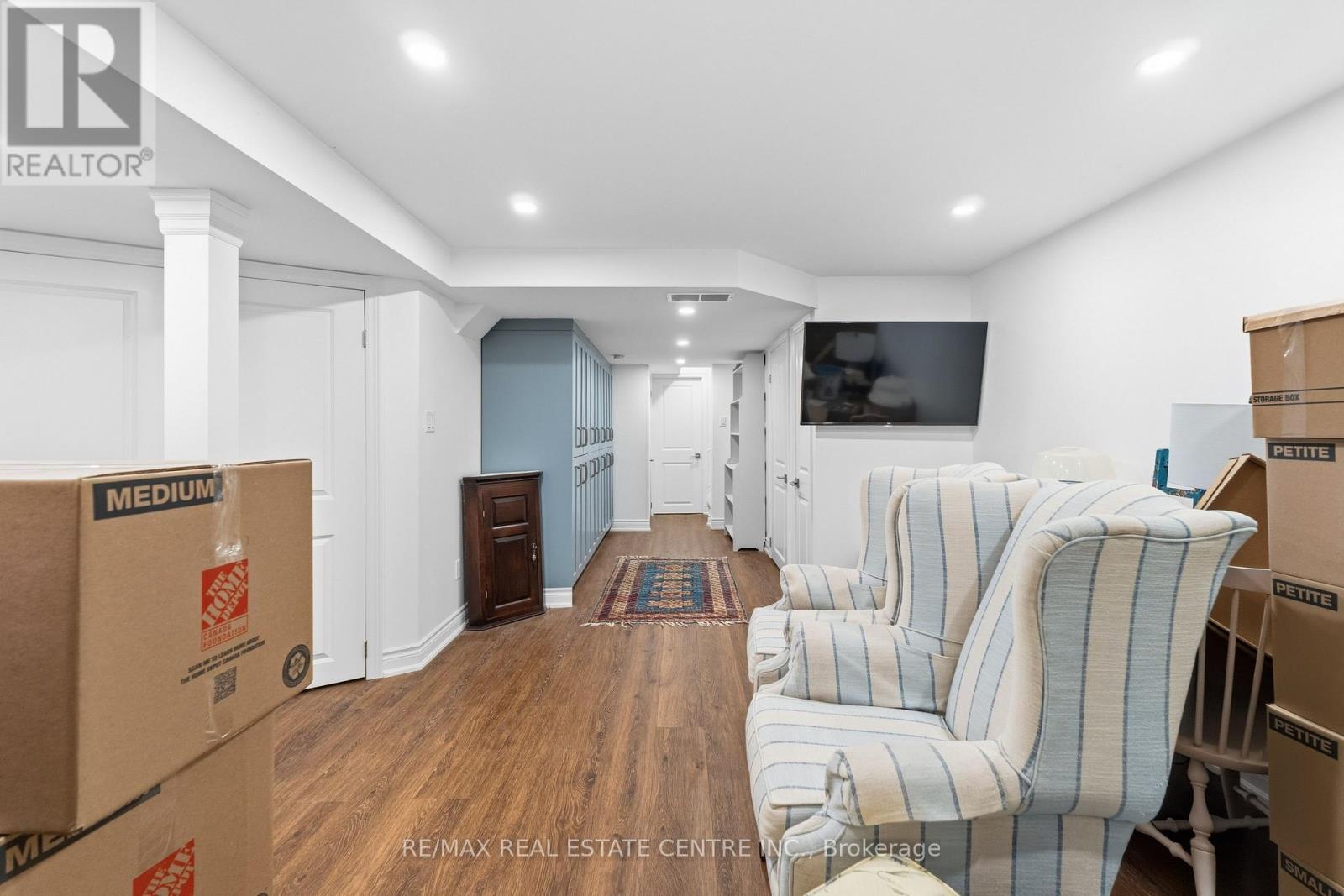 #33 22 SPRING CREEK DRIVE - 30