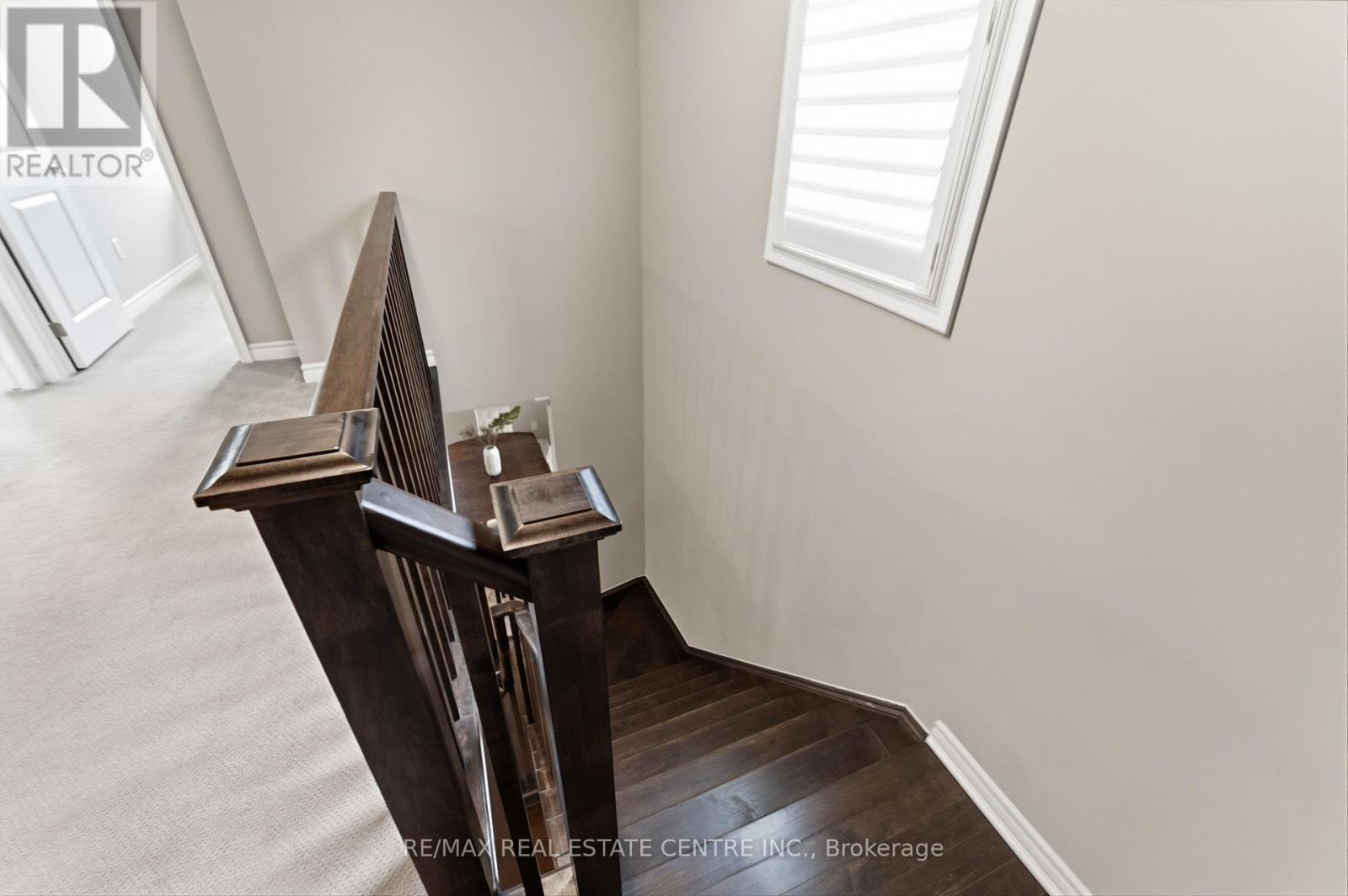 #33 22 SPRING CREEK DRIVE - 43