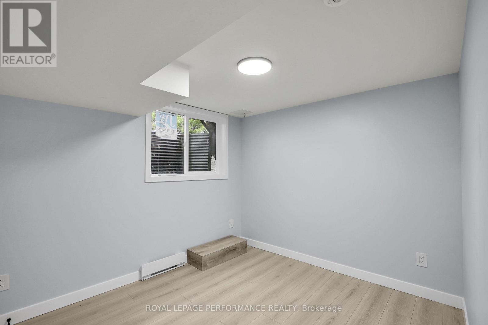 Condos for Rent in Ottawa – UNIT B ( BASEMENT) – 934 SMYTH ROAD, Ottawa – By Peter Sagos - Image 21