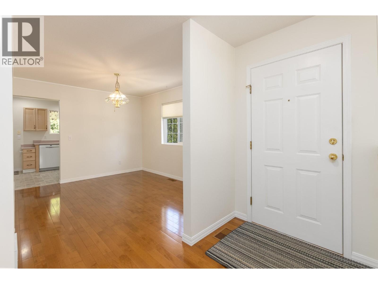 #112 870 10 Street SW - 6