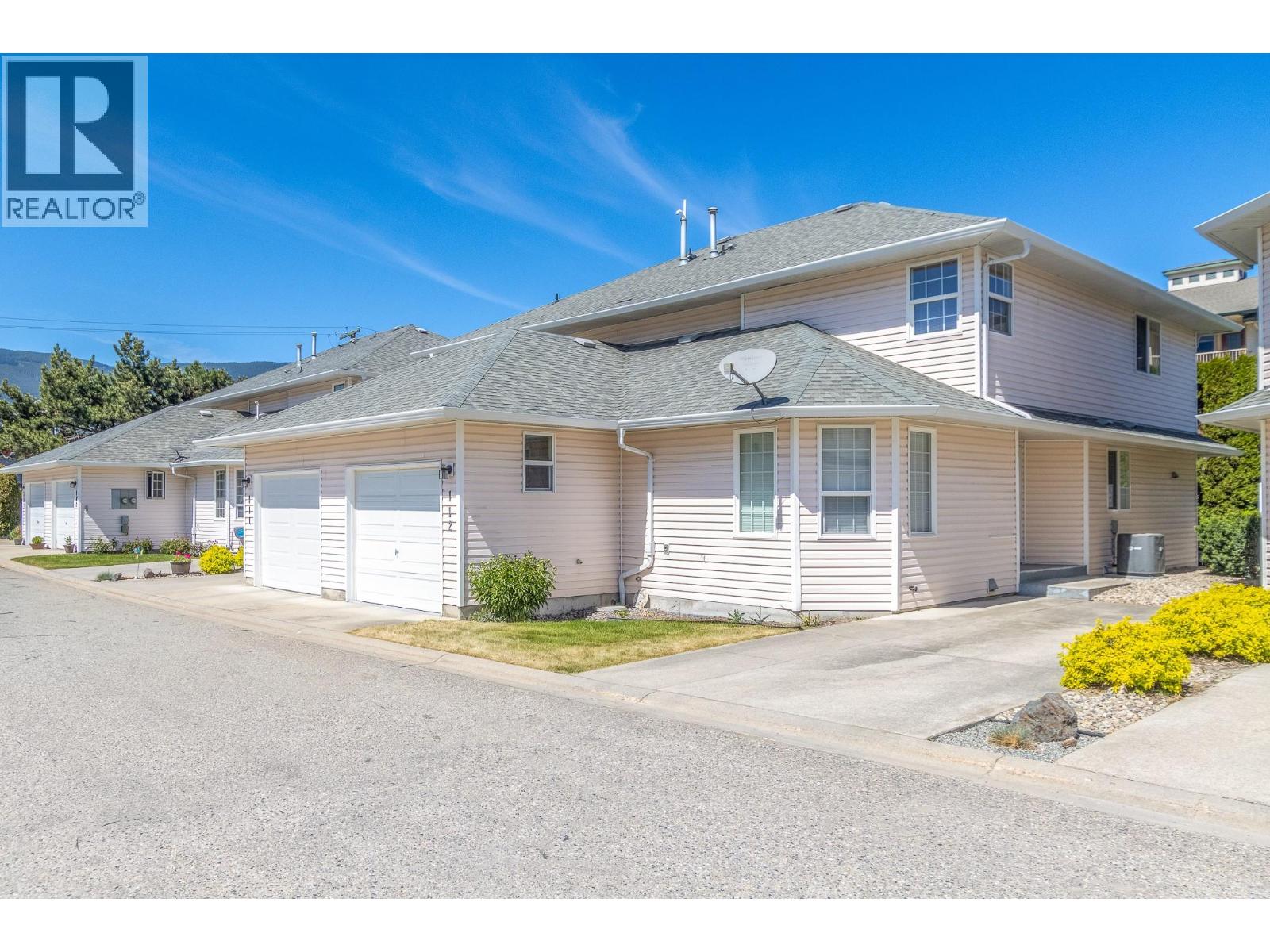 #112 870 10 Street SW - 1