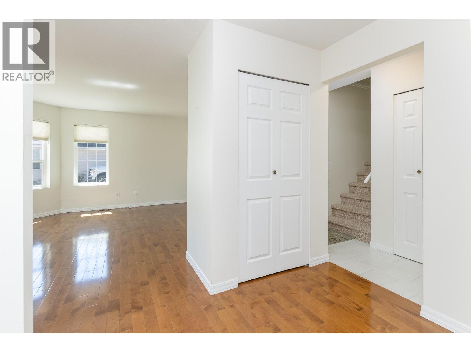 #112 870 10 Street SW - 17