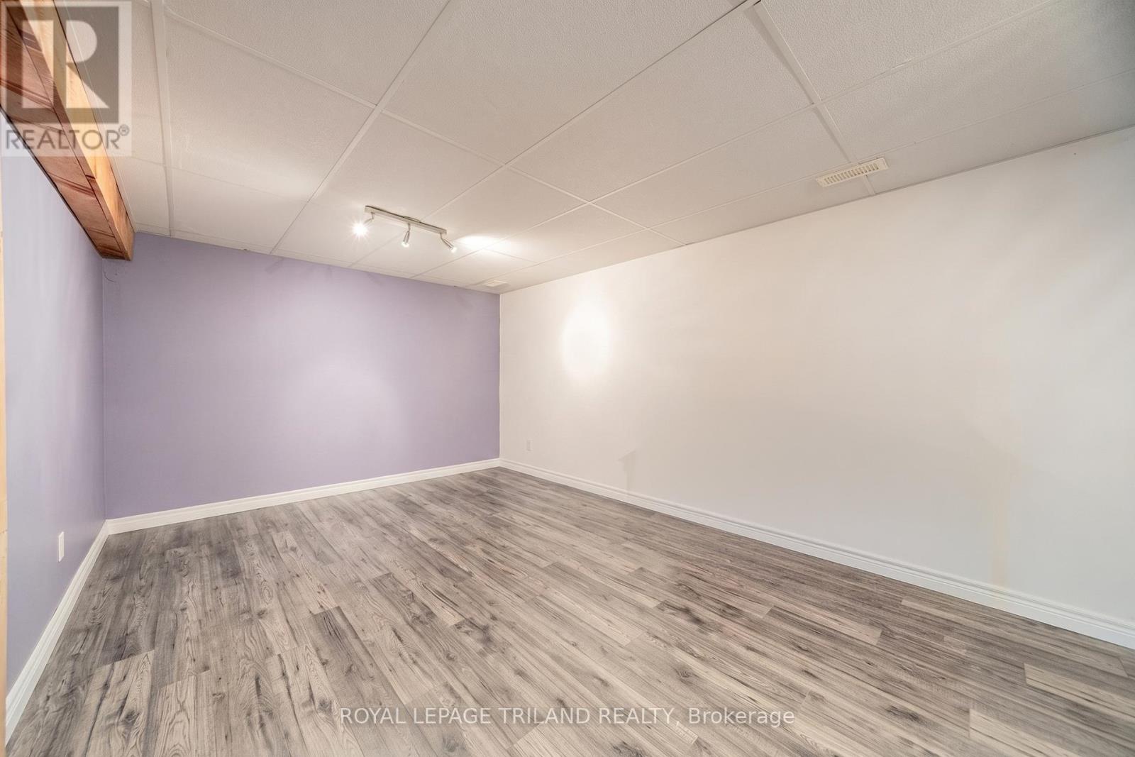 10234 JULIE AVENUE - 35