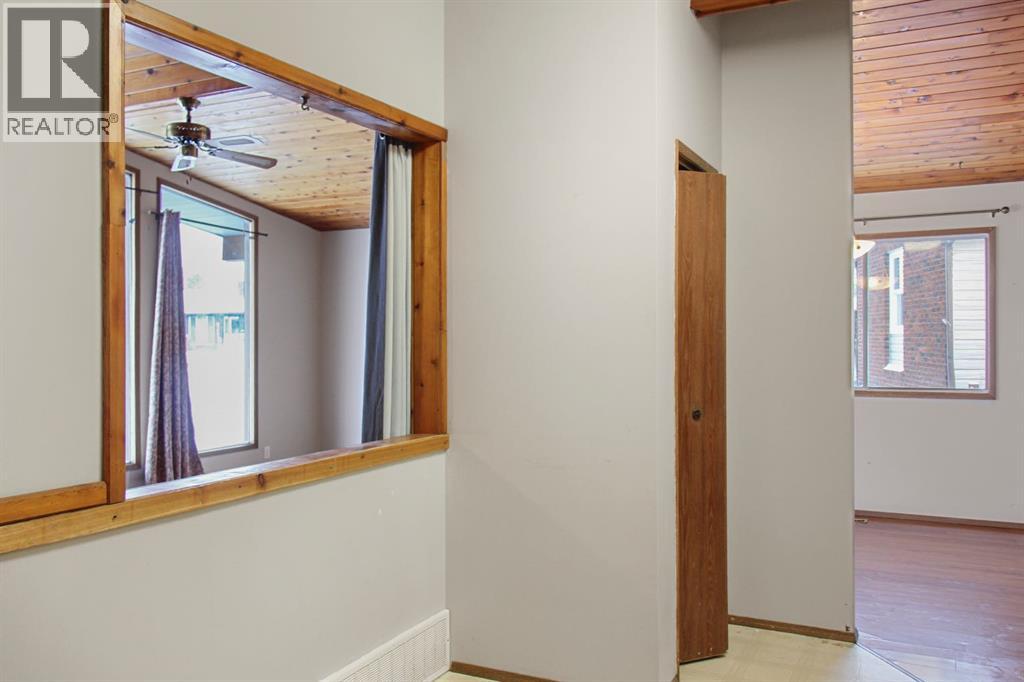 572 West Crescent - 11