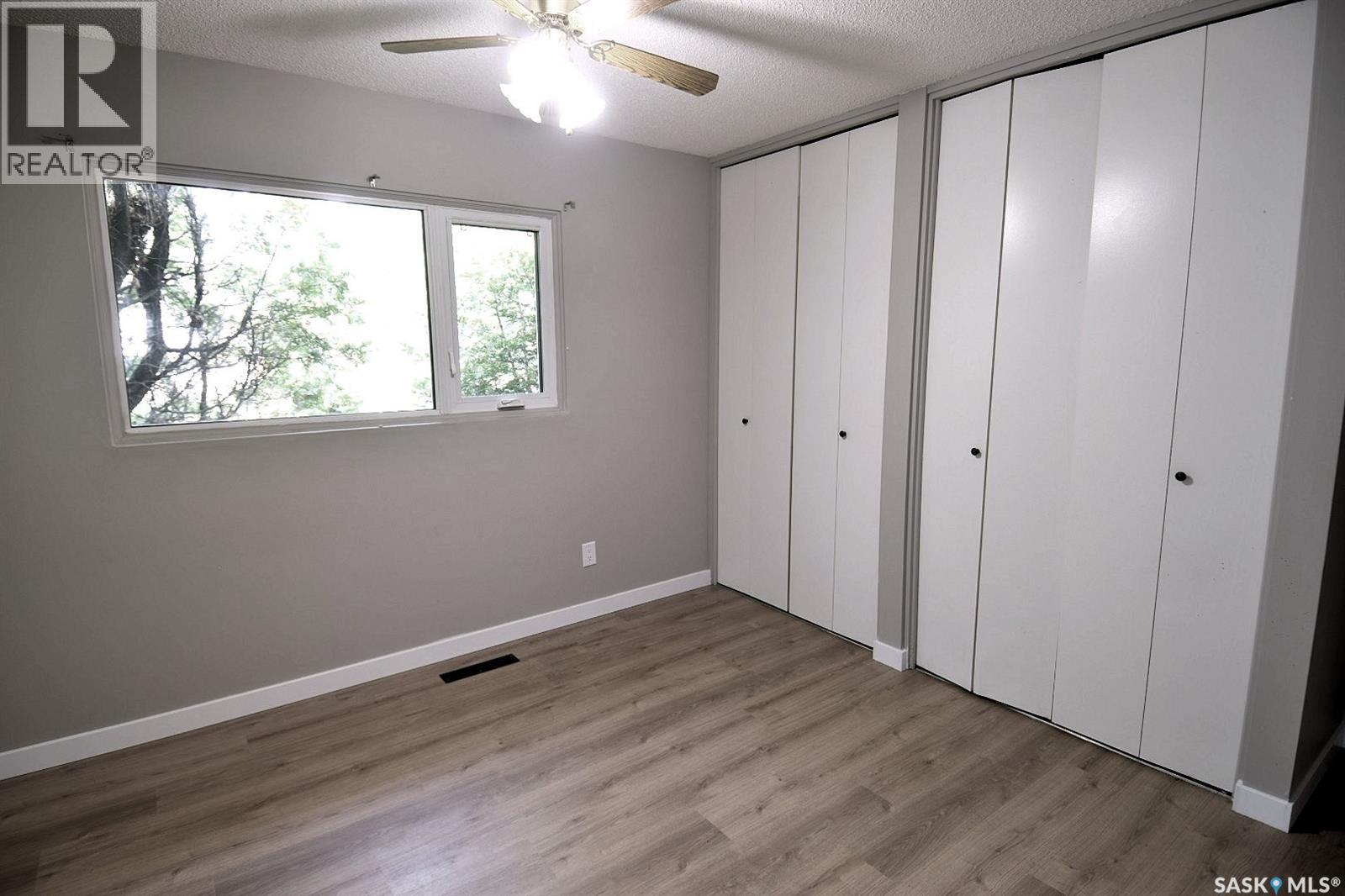 352 Carleton DRIVE - 17