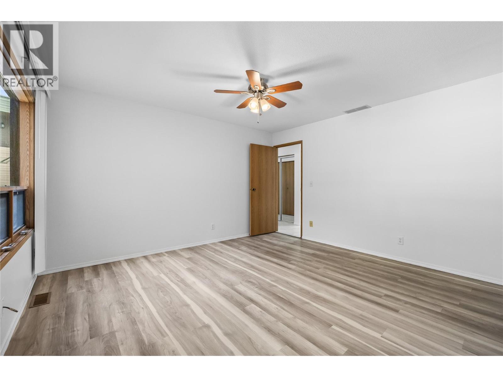#3402 415 Commonwealth Road - 23