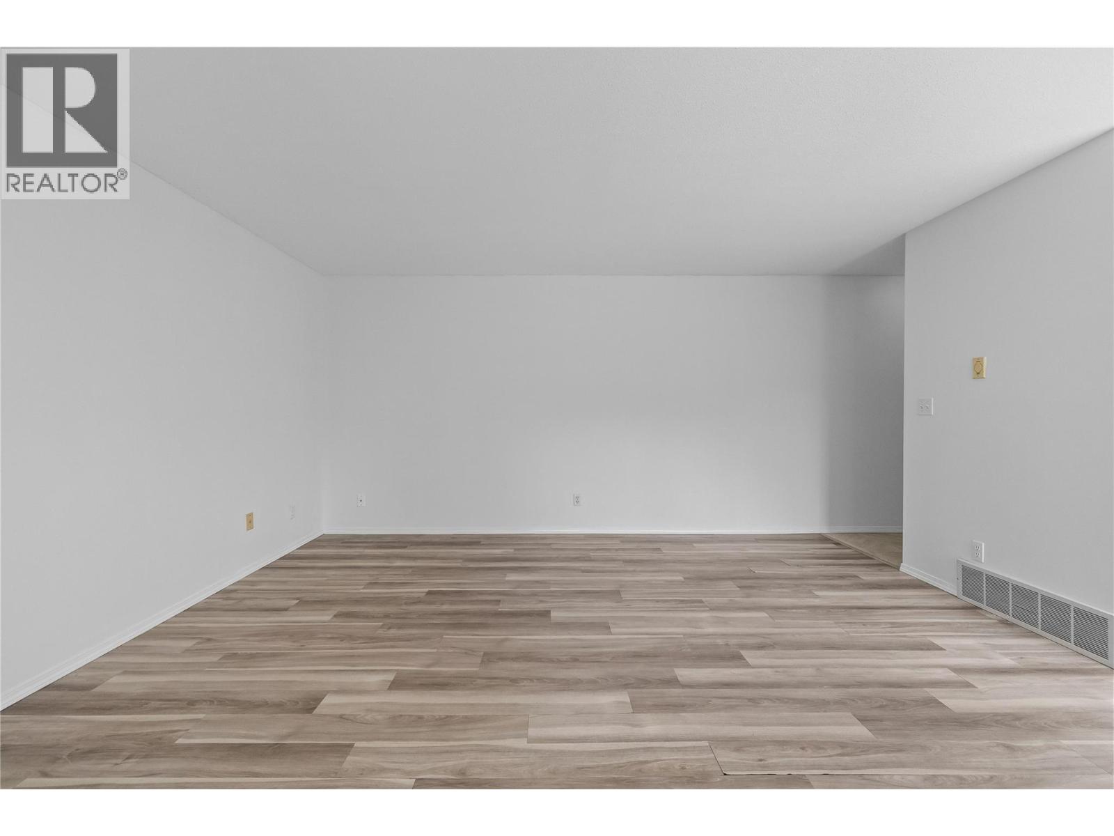 #3402 415 Commonwealth Road - 13