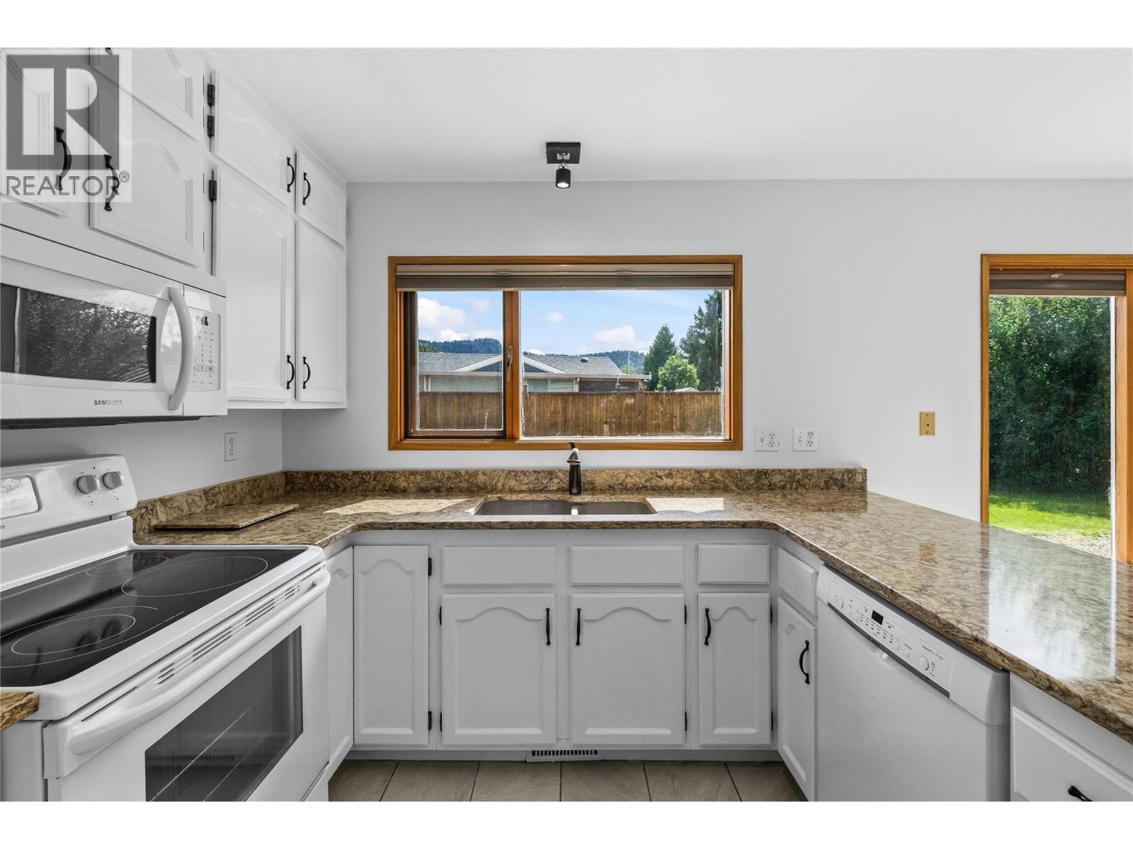 #3402 415 Commonwealth Road - 17