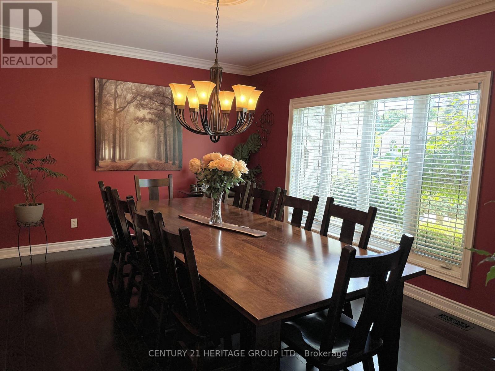 49 SHORE CRESCENT - 12