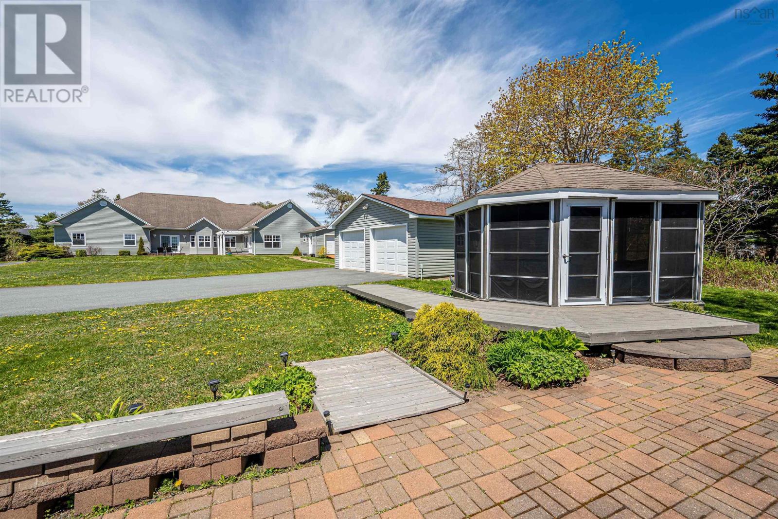 262 Bellefontaine Road - 36