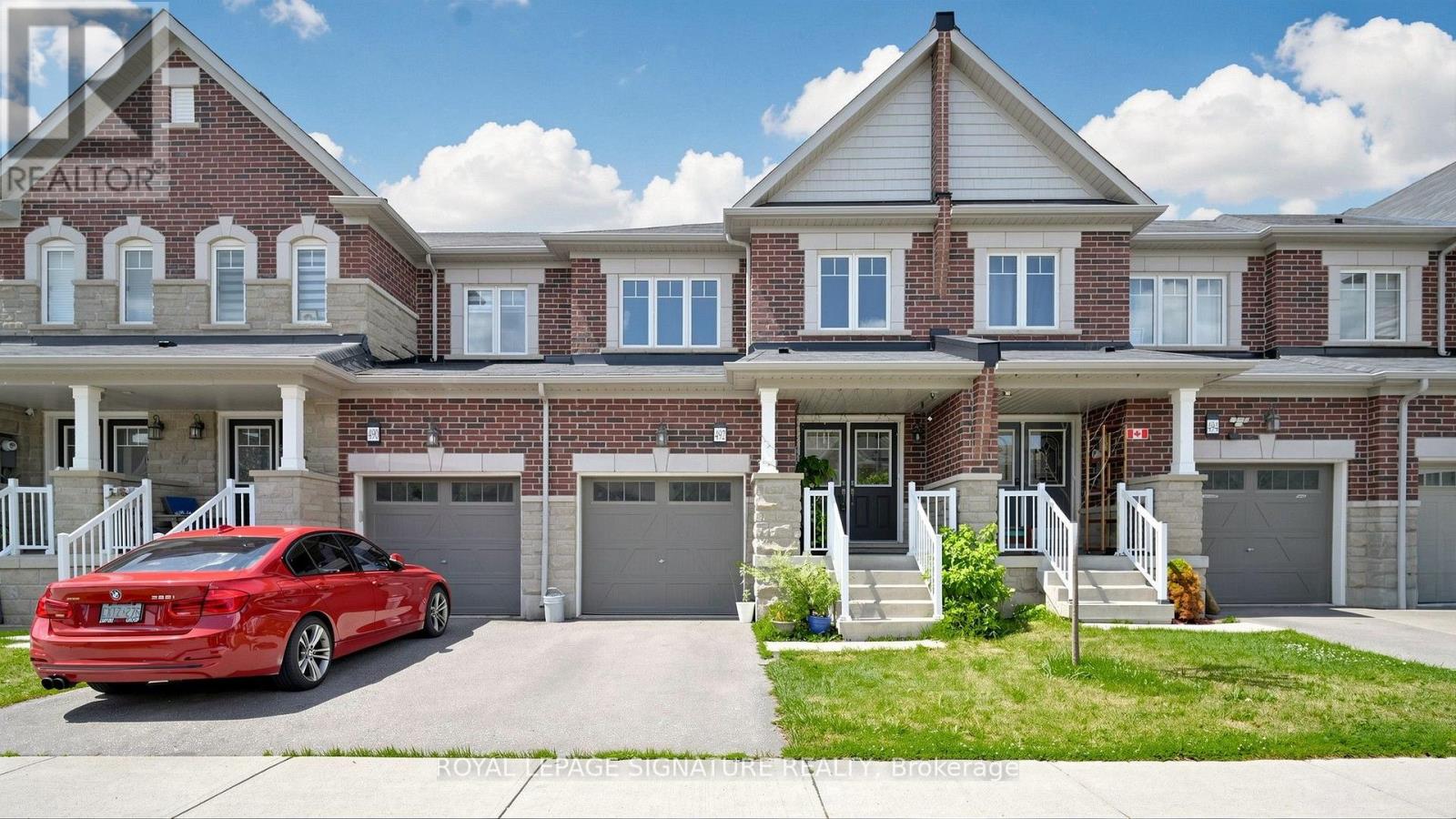 492 QUEEN MARY DRIVE - 3