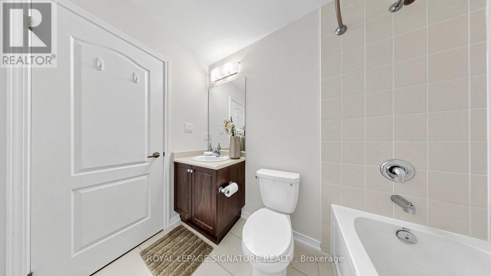 492 QUEEN MARY DRIVE - 34