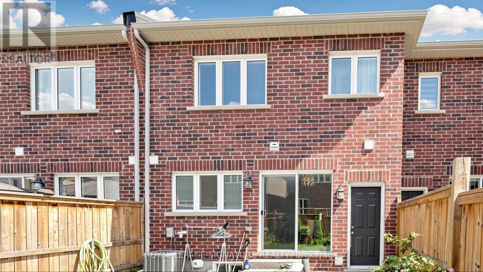 492 QUEEN MARY DRIVE - 47