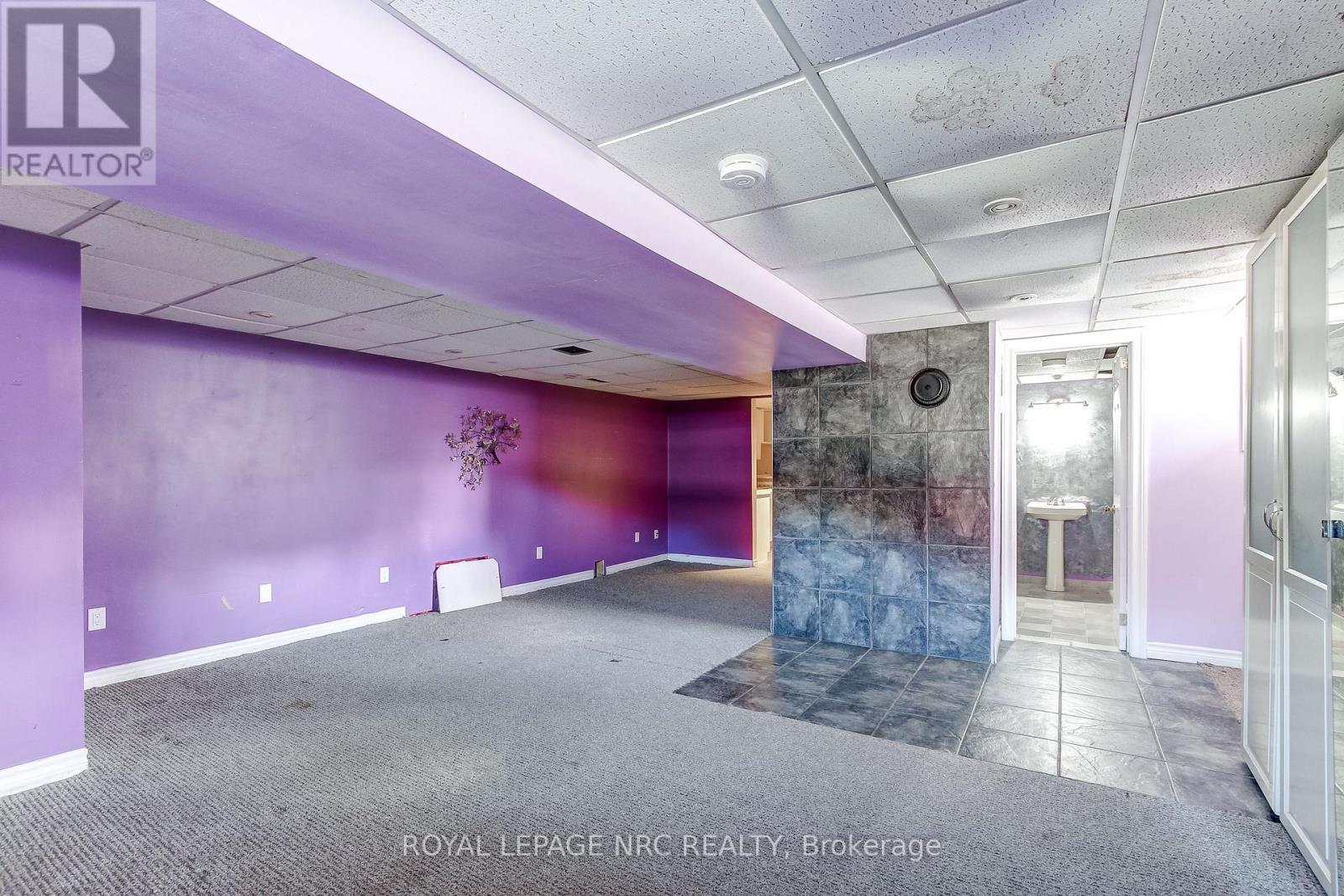 60 VALLEY ROAD - 24