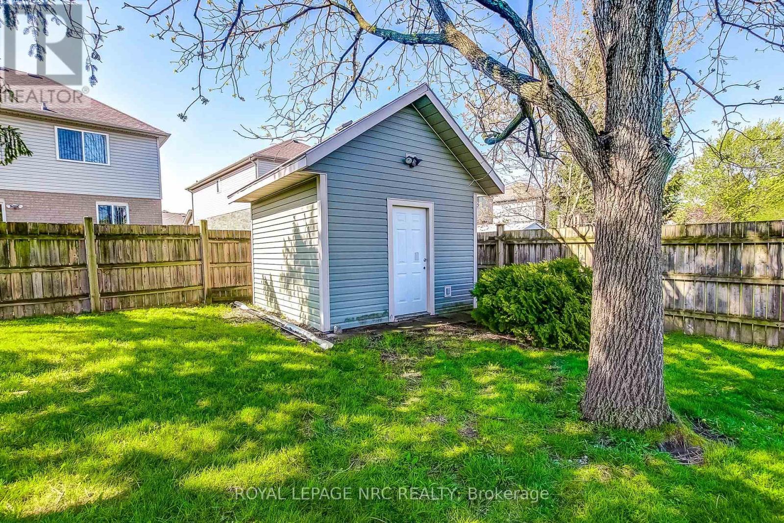60 VALLEY ROAD - 34