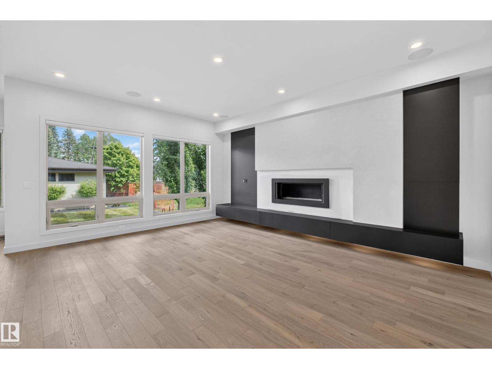 9415 144 ST NW - 11