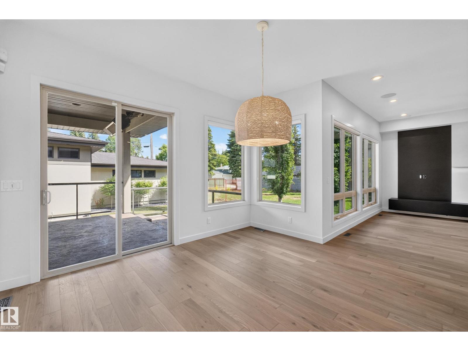 9415 144 ST NW - 17