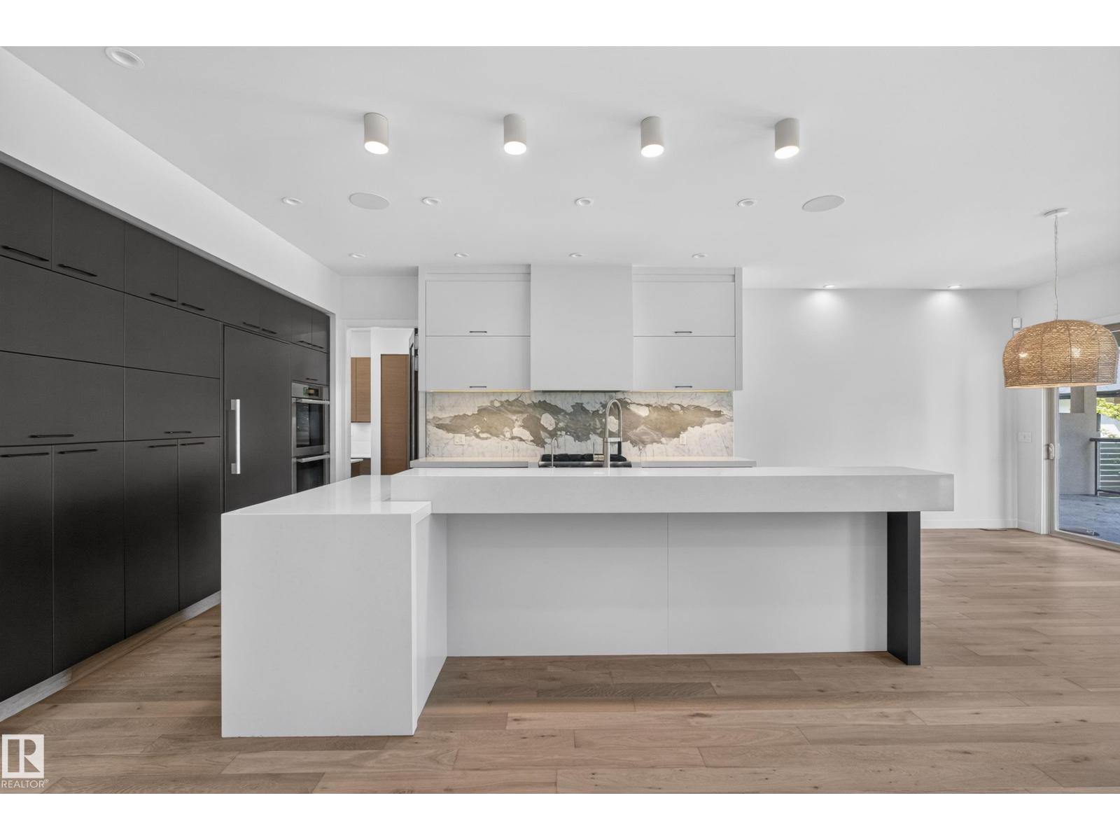 9415 144 ST NW - 24