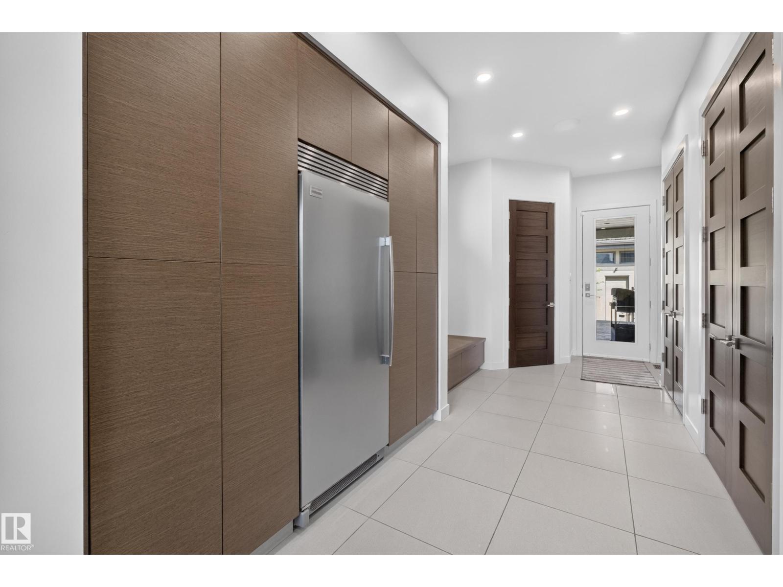 9415 144 ST NW - 27