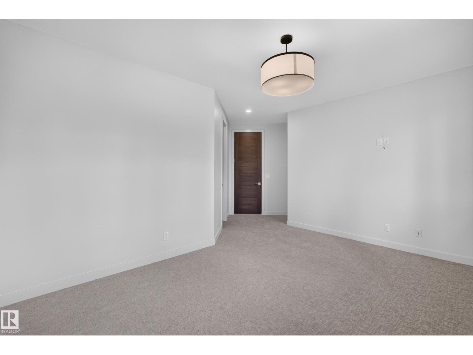 9415 144 ST NW - 38
