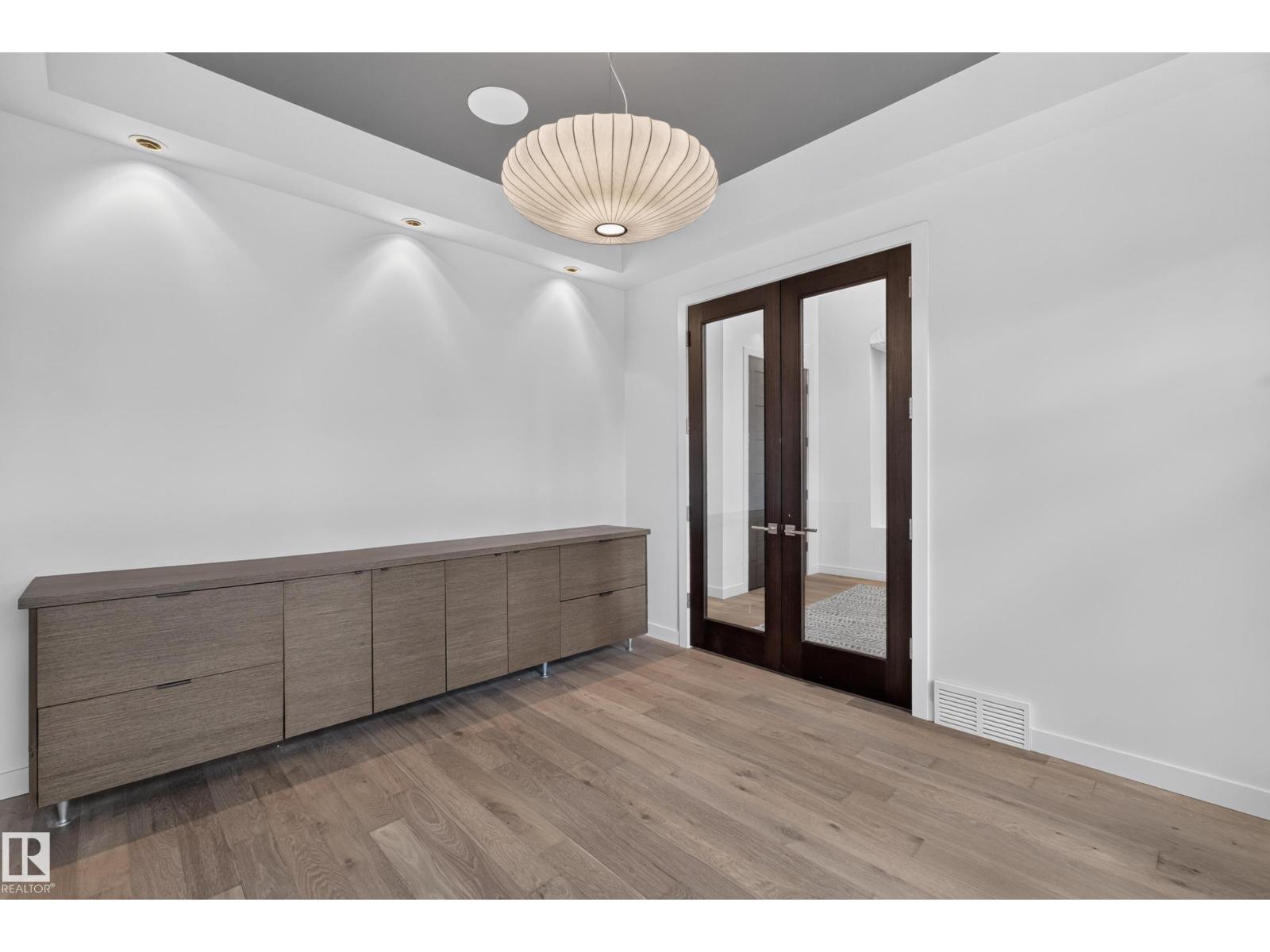 9415 144 ST NW - 7