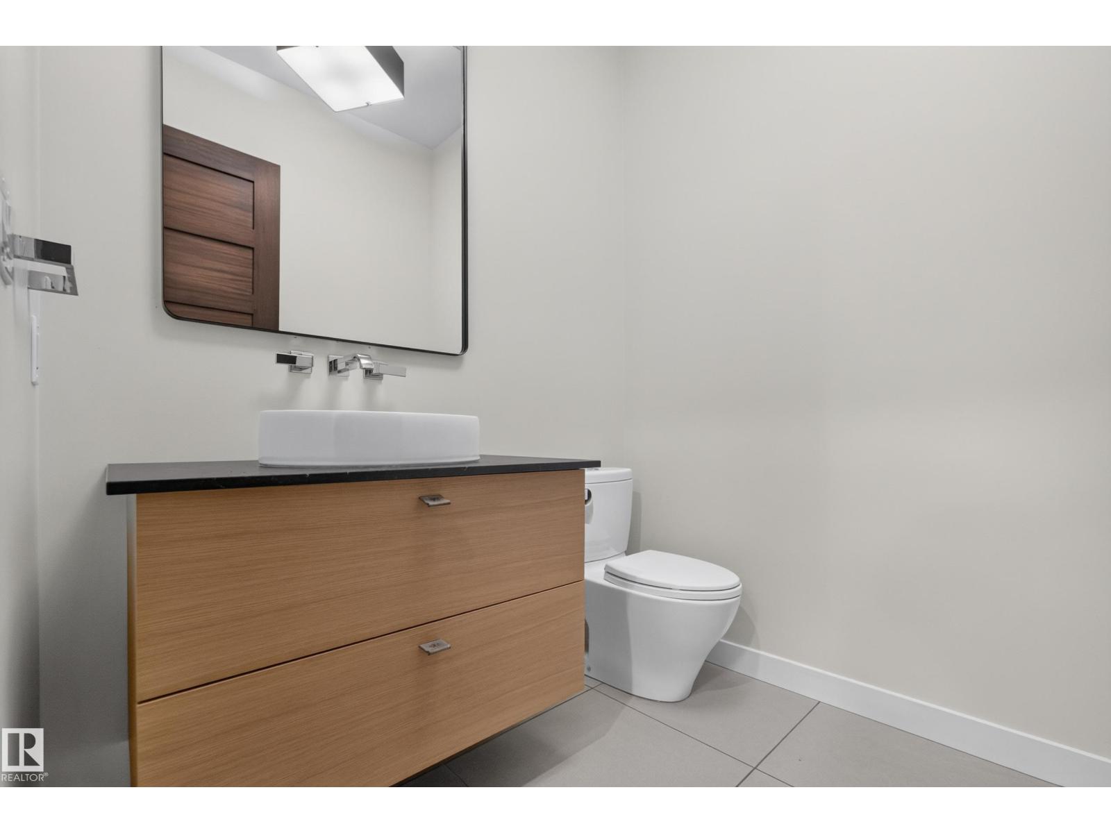 9415 144 ST NW - 9