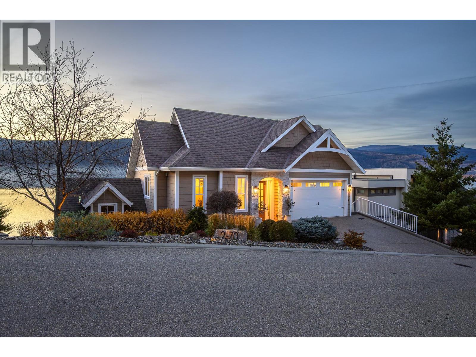 #2 70 Kestrel Place - 2