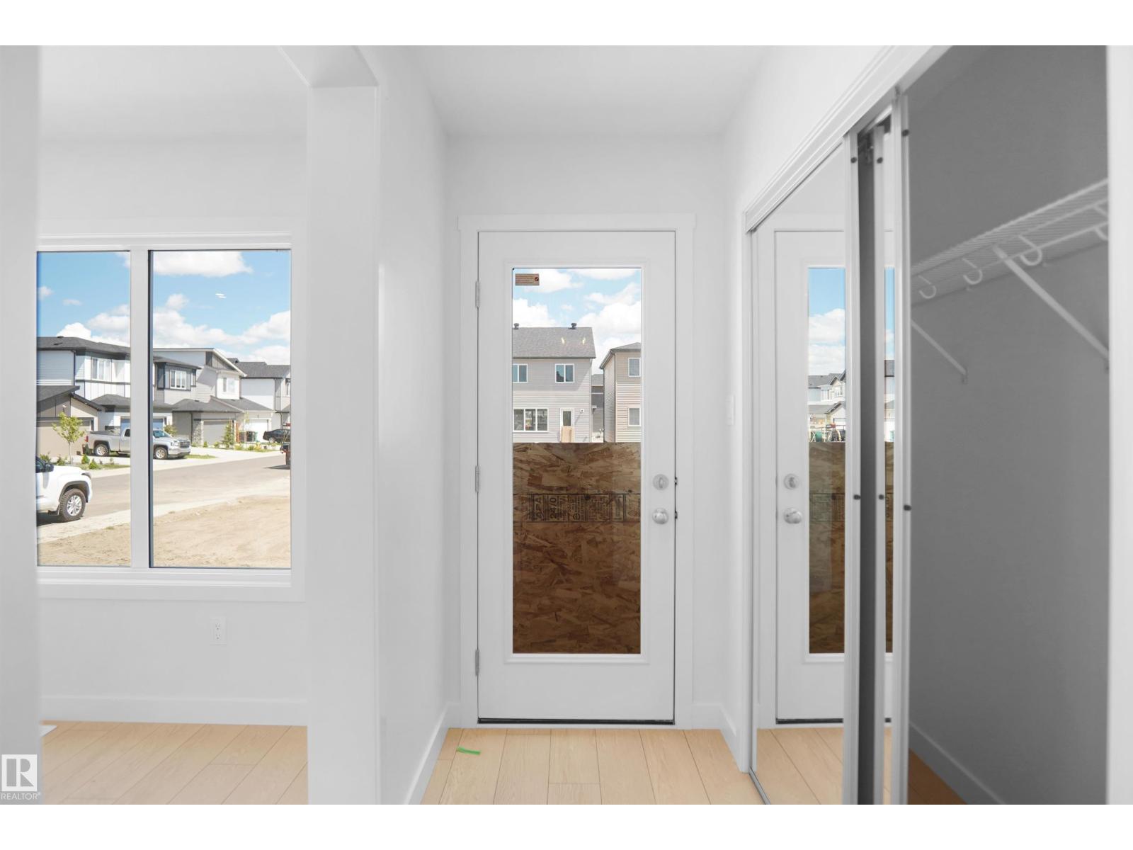 7323 181 AV NW - 17