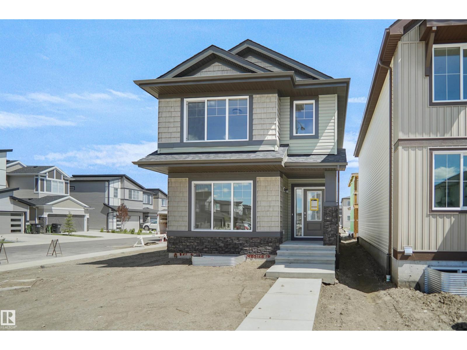 7323 181 AV NW - 2