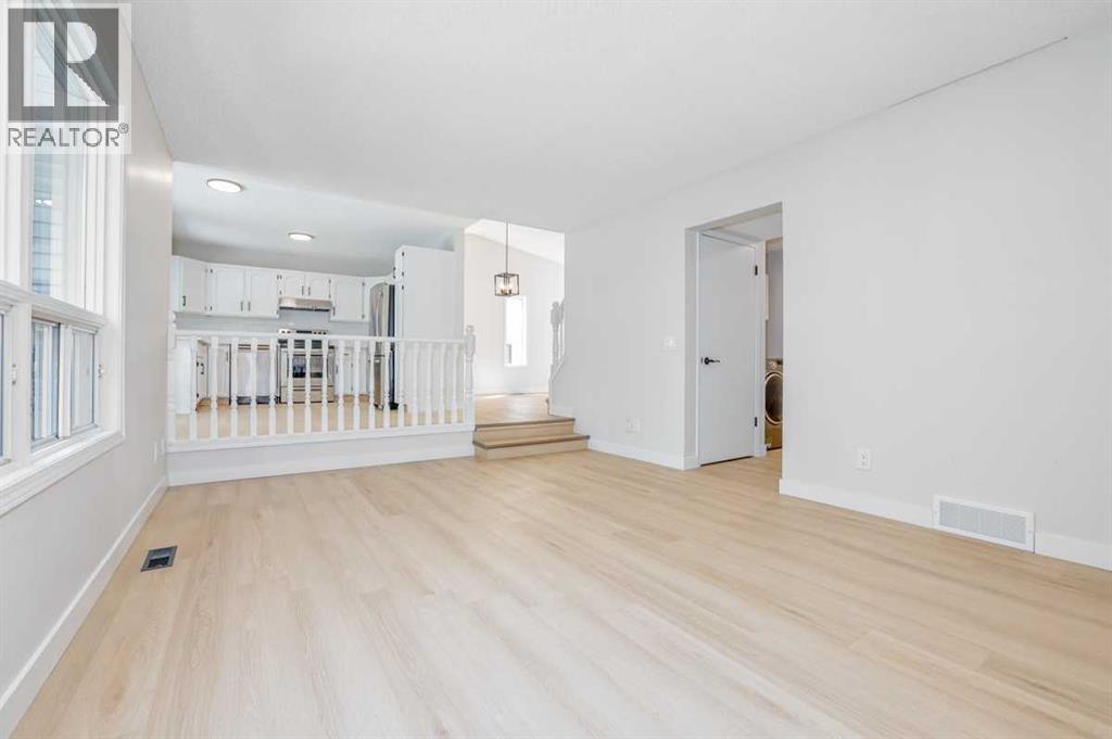 208 Macewan Valley Road NW - 16