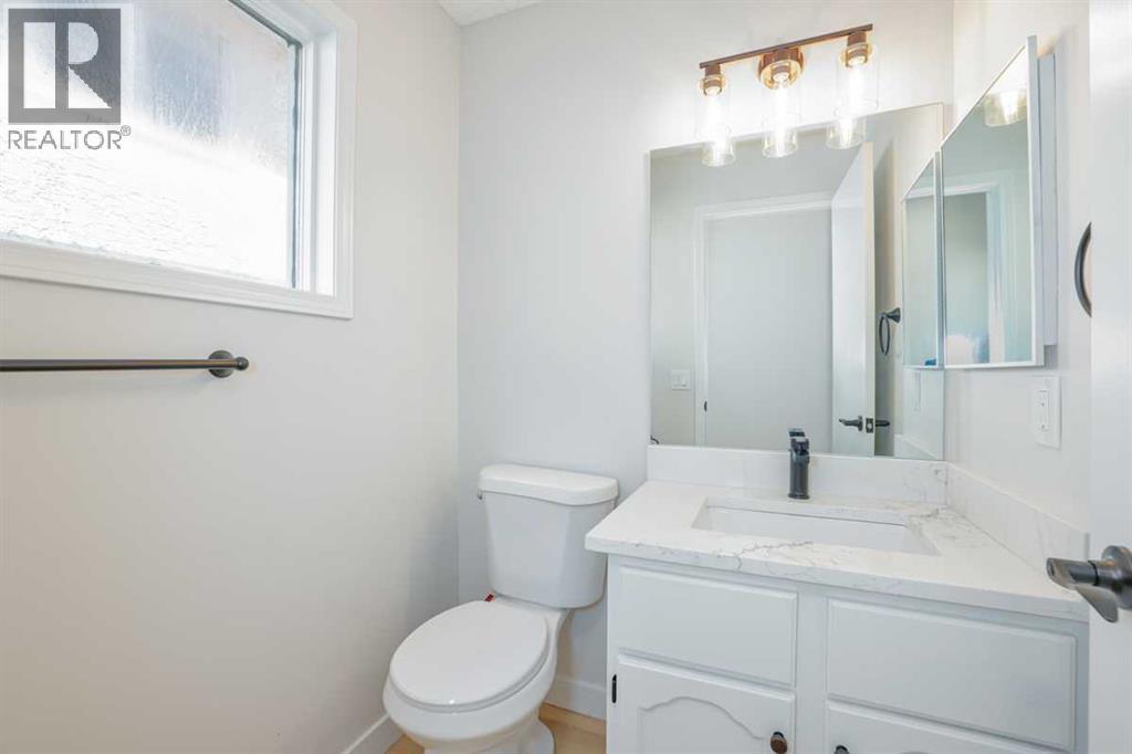 208 Macewan Valley Road NW - 18