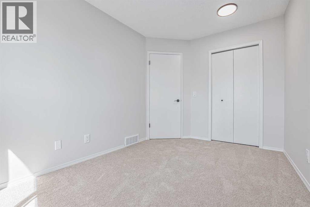 208 Macewan Valley Road NW - 24