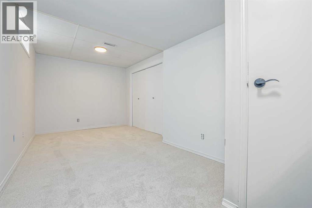 208 Macewan Valley Road NW - 28