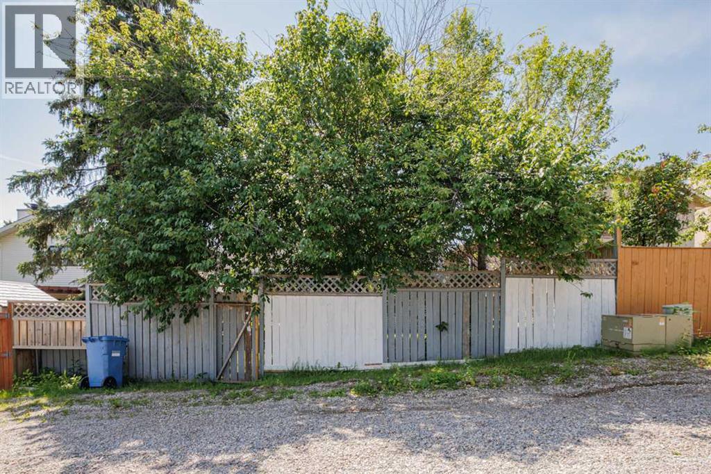 208 Macewan Valley Road NW - 40