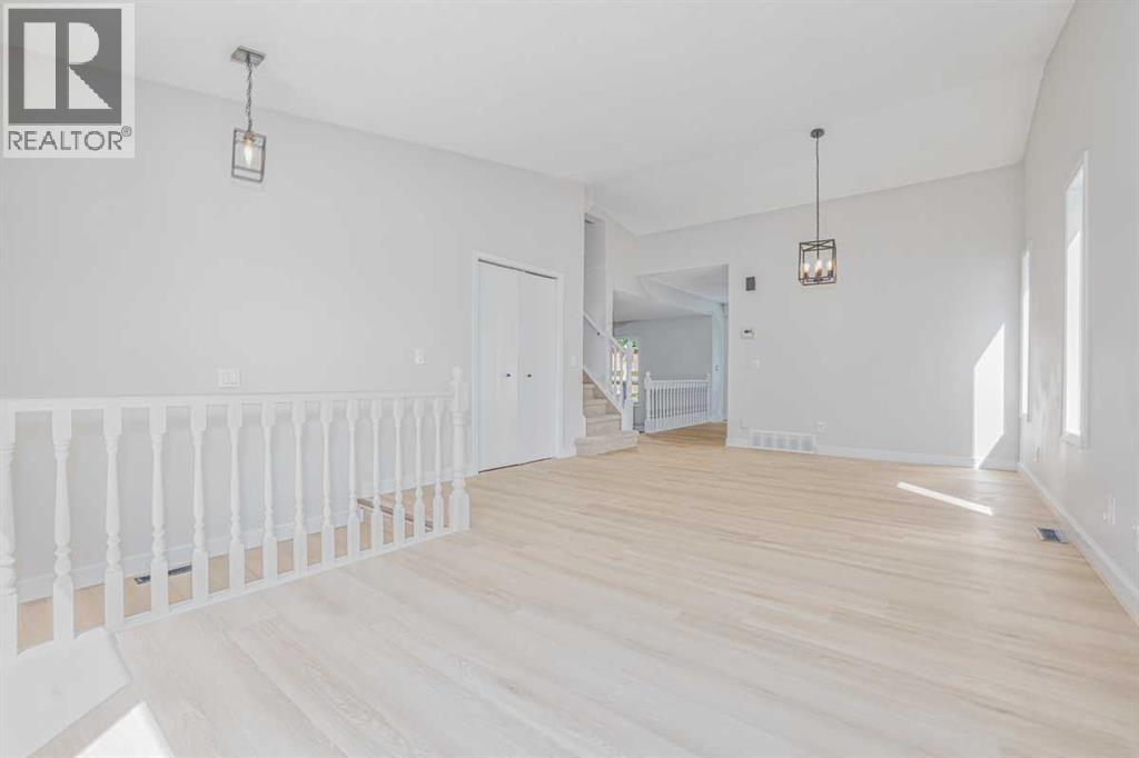 208 Macewan Valley Road NW - 7
