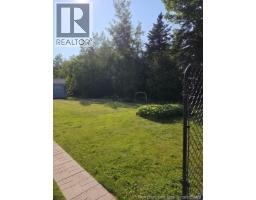Living room - 614 Champlain, Shediac, NB E4P9C9 Photo 6