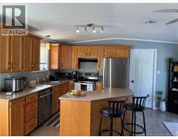 Kitchen/Dining room - 614 Champlain, Shediac, NB E4P9C9 Photo 7