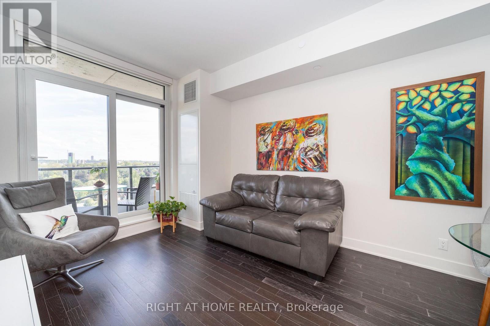 1 Bed, 1 Bath House for Sale in Ottawa – 1309 – 485 RICHMOND ROAD, Ottawa – MLS# X13553210 - Image 11