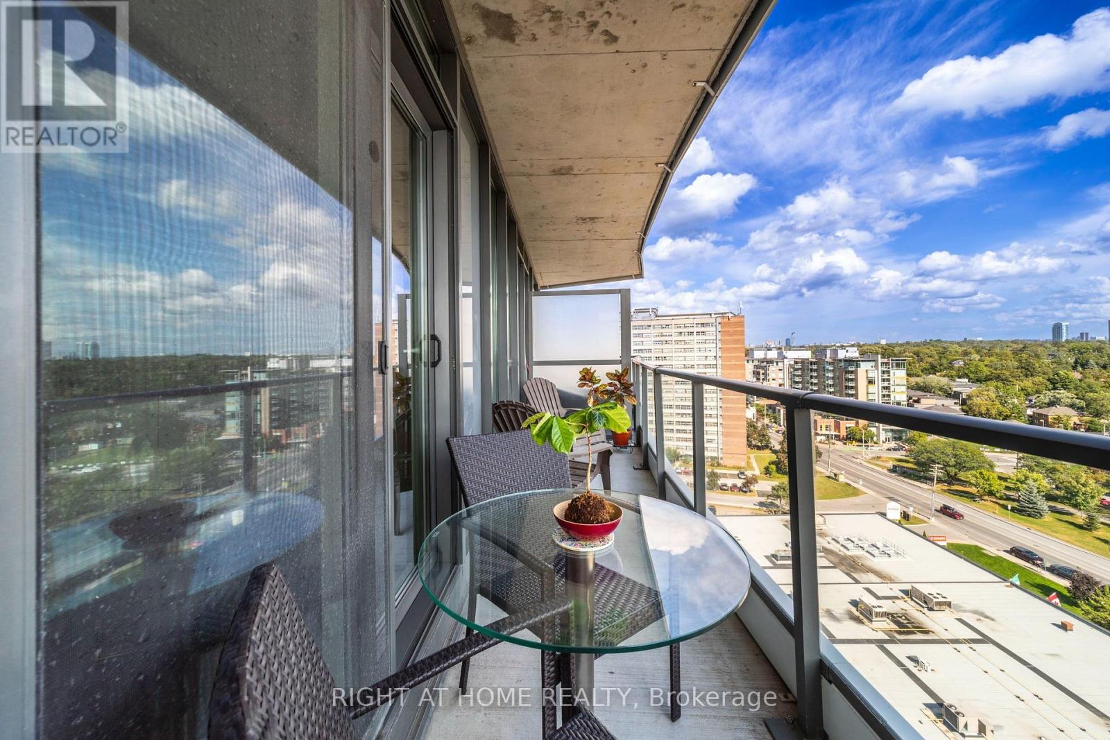 1 Bed, 1 Bath House for Sale in Ottawa – 1309 – 485 RICHMOND ROAD, Ottawa – MLS# X13553210 - Image 22