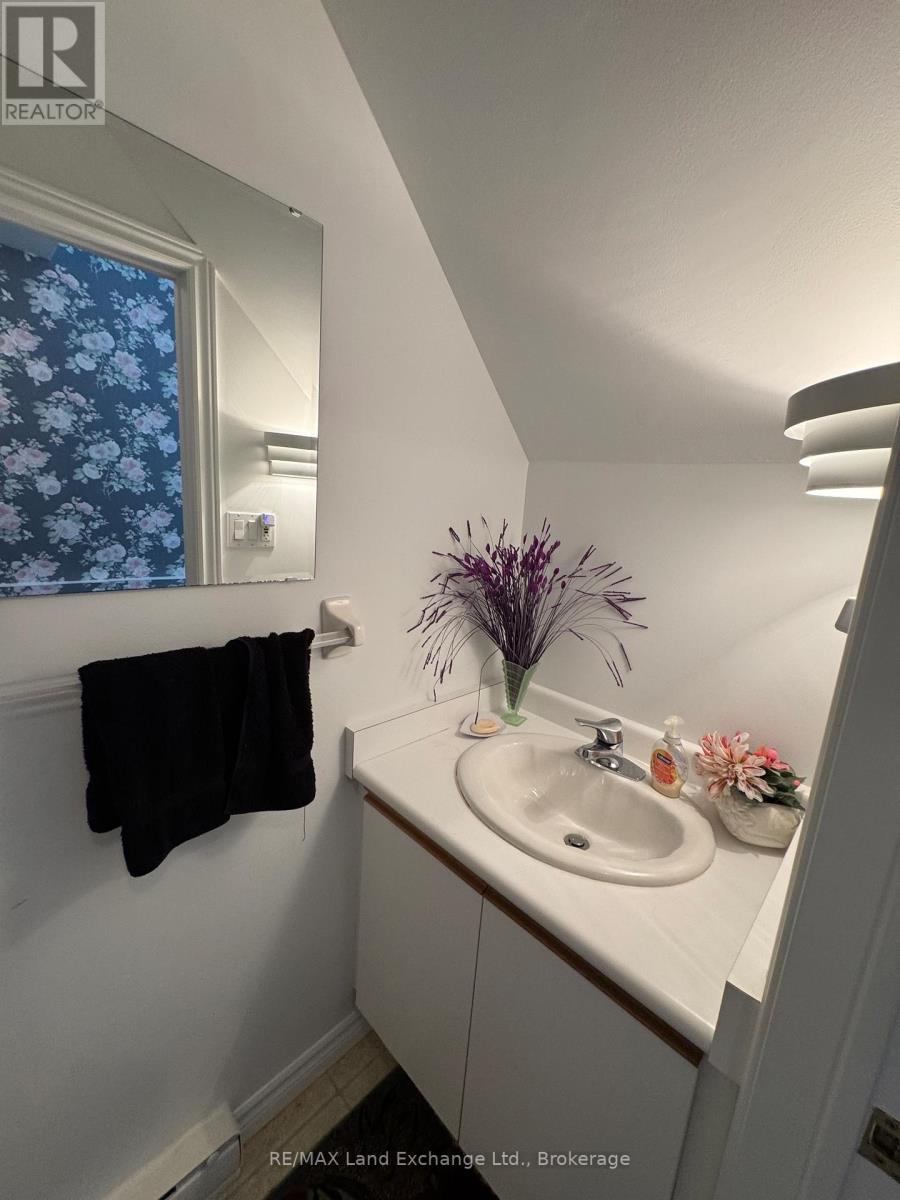 #31 31 PHILIP PLACE - Image 15