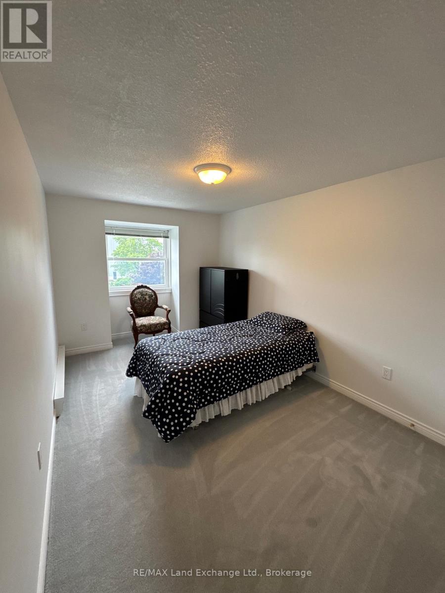 #31 31 PHILIP PLACE - Image 11