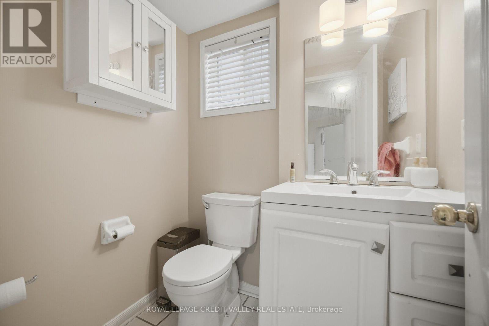 5 PORCHLIGHT ROAD - 19
