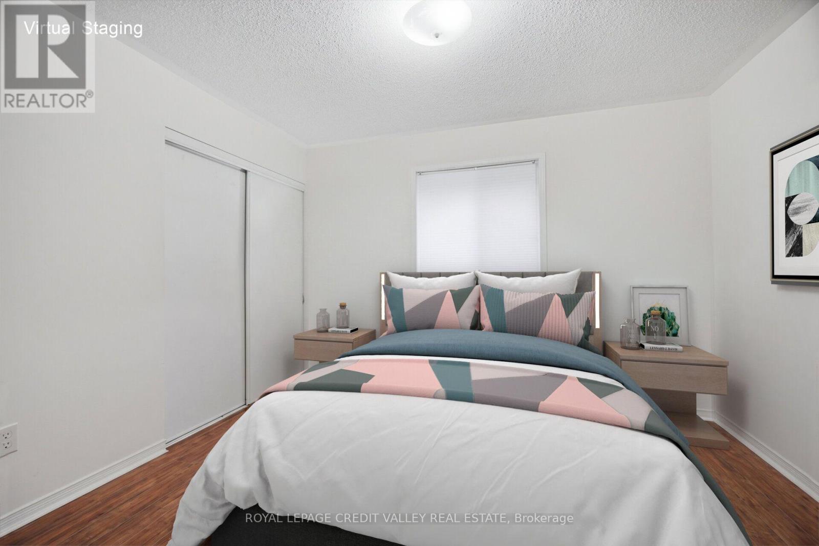 5 PORCHLIGHT ROAD - 30